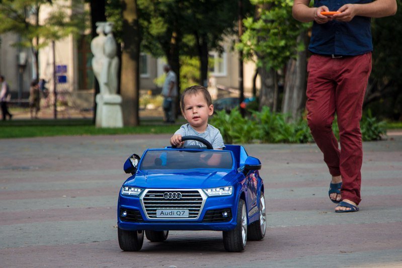 Информатор вышел «на охоту» в Днепре: ищите себя на фотографиях 12