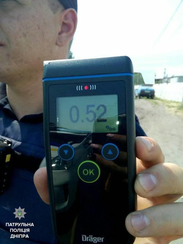 В Днепре пьяного водителя с опасным грузом остановили патрульные 2