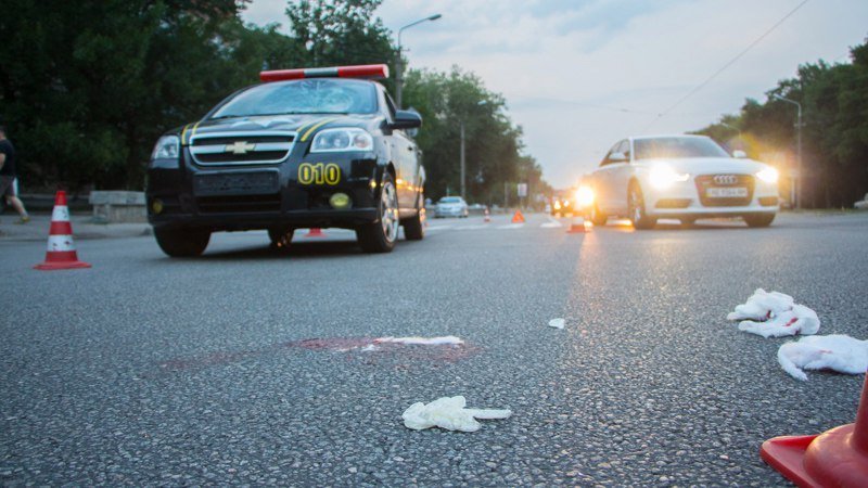 Проклятый перекресток: на Богдана Хмельницкого Chevrolet "Муниципальной Варты" сбил женщину 6