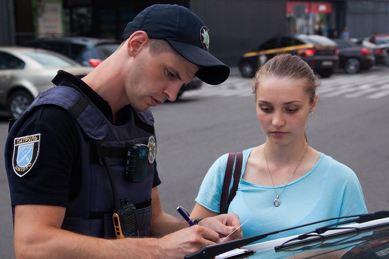 Все напоказ: в туалетах ТЦ "Мост-Сити" подглядывают за посетителями 3