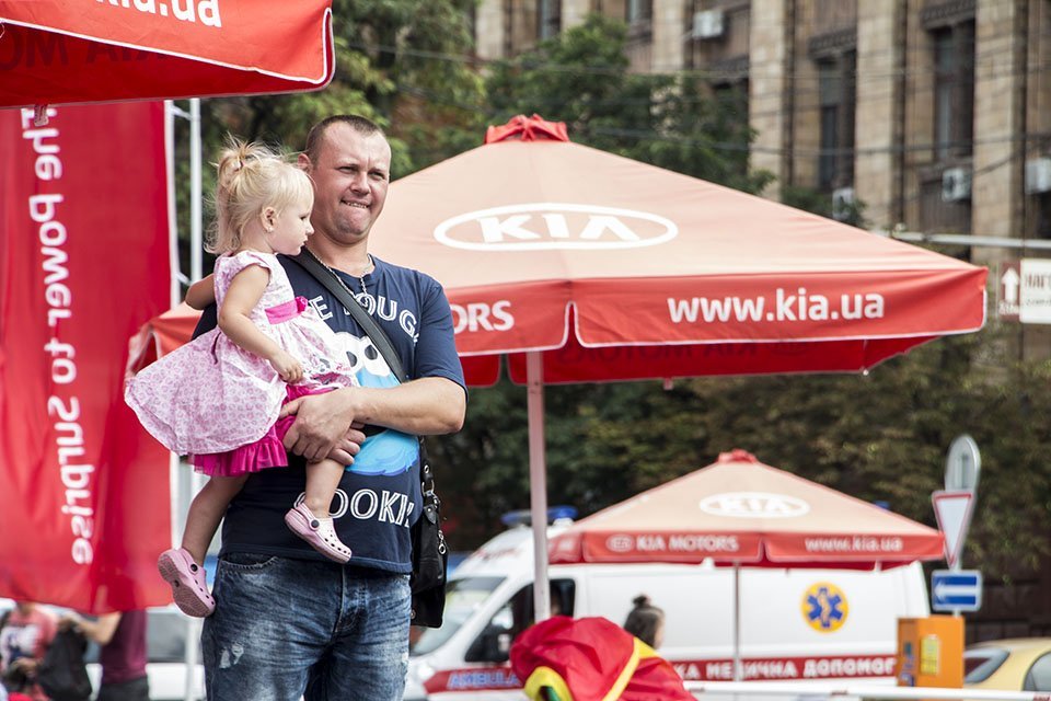 В центре Днепра проходит бесплатный тест-драйв 1