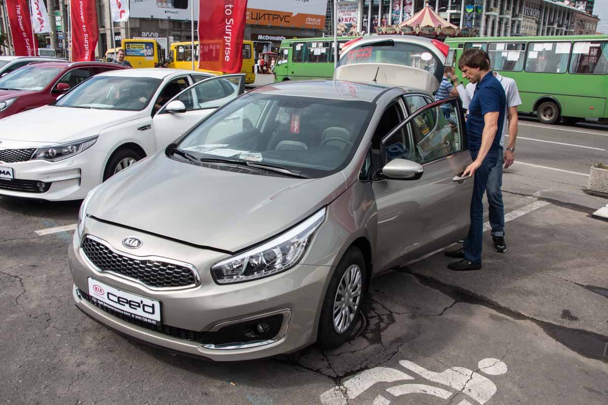 В Днепре прошел концерт «O.Torvald» и тест-драйв от Kia: ищите себя на фото 1