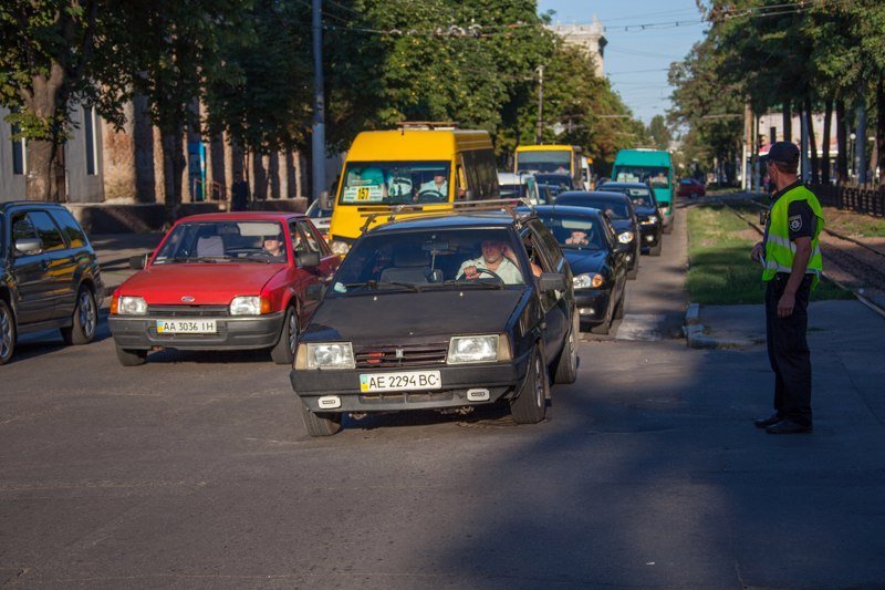 ДТП на проспекте Яворницкого: Skoda сбила пожилую женщину 3