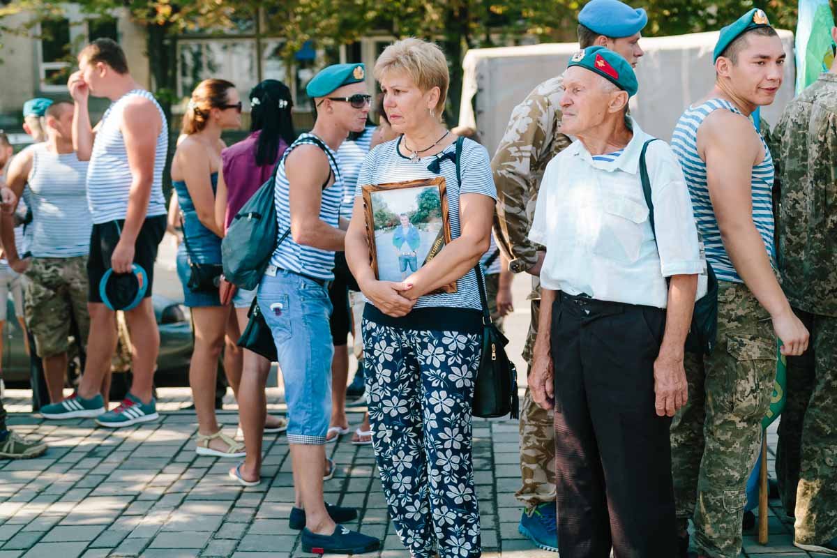 День ВДВ в Днепре: десантники начали отмечать на набережной у памятника Маргелову 9