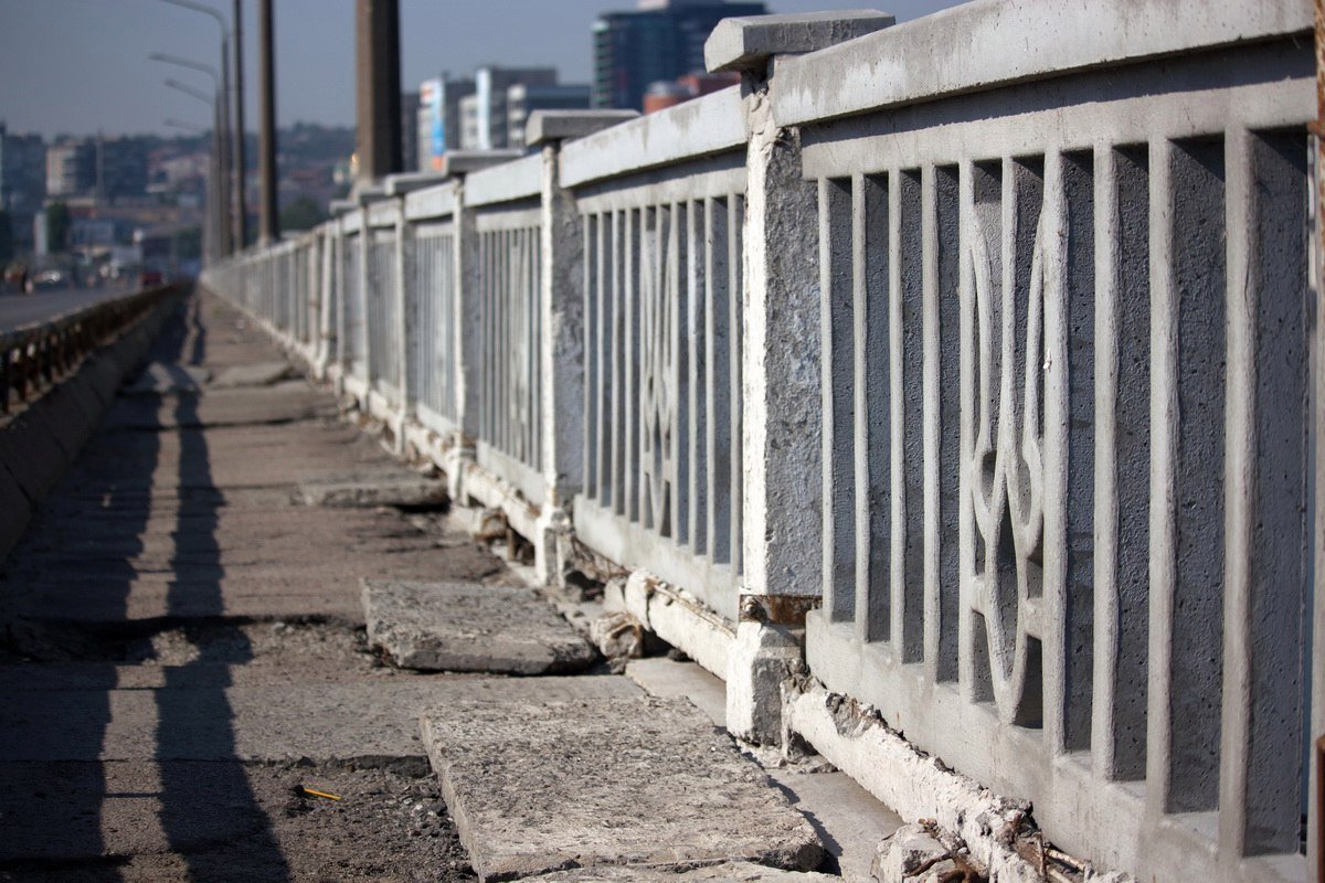 Работа кипит: как проходит ремонт Нового моста в Днепре 13