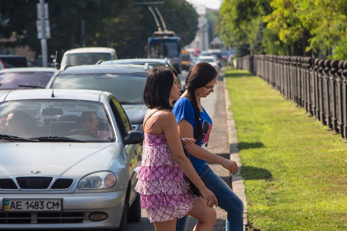 Информатор вышел «на охоту» в Днепре: ищите себя на фотографиях 4