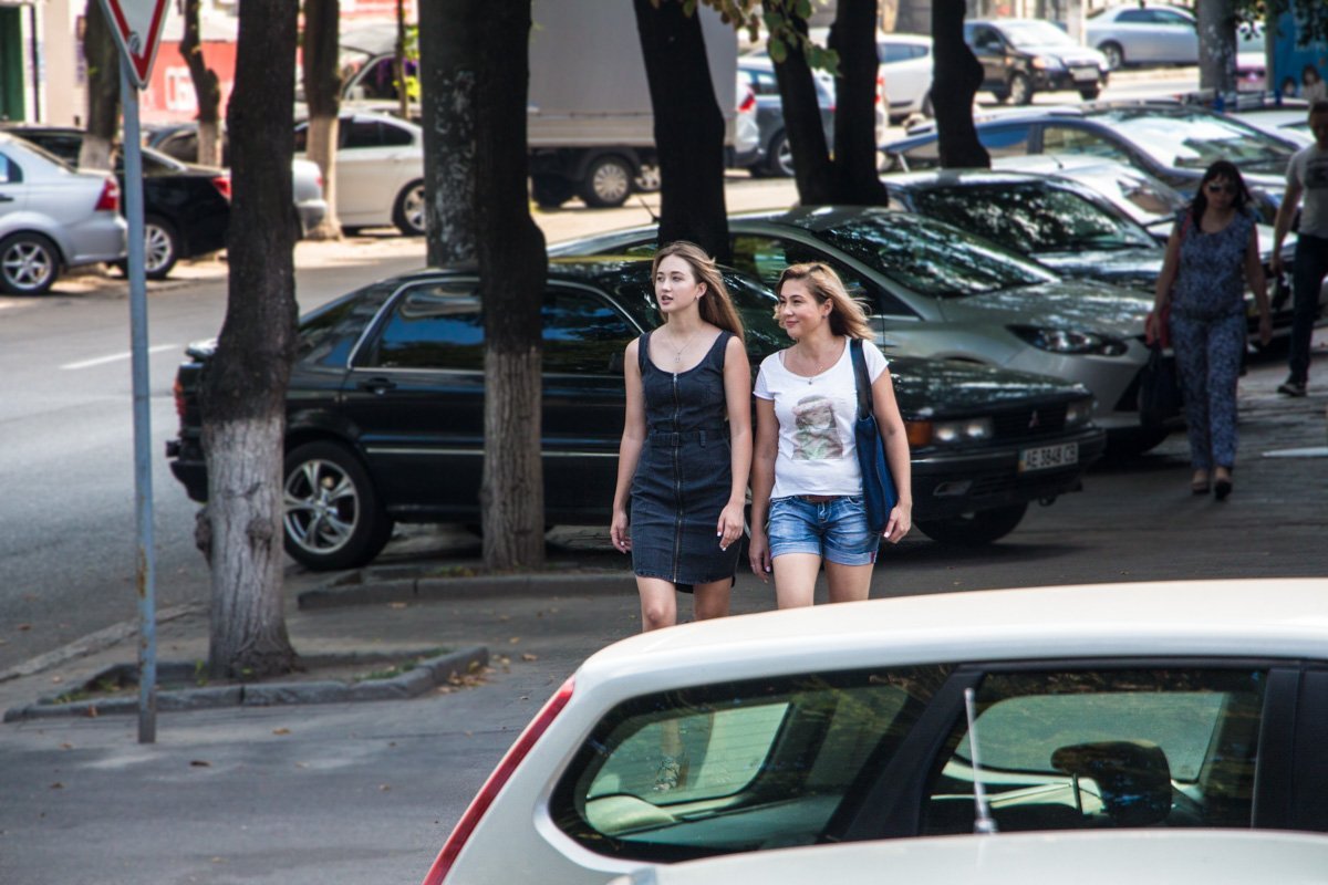 Информатор вышел «на охоту» в Днепре: ищите себя на фотографиях 22