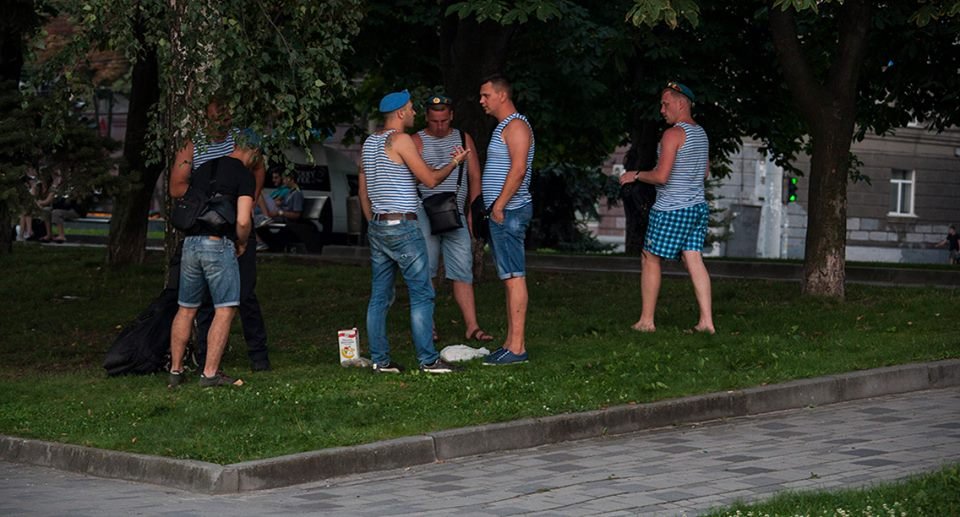 Вечер удался: как десантники отметили свой праздник 12