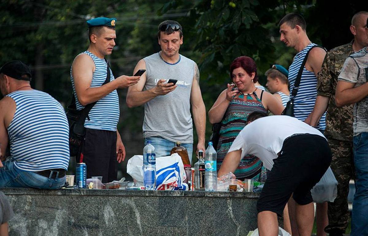 Вечер удался: как десантники отметили свой праздник 17