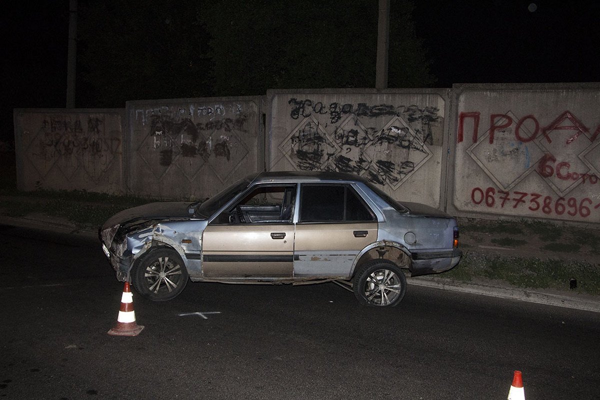 ДТП на съезде с Кайдакского моста: искали девушек, а познакомились с бетонной стеной 8