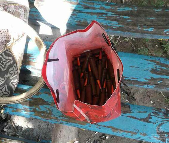 50 патронов к автомату в сумочке: в Днепре задержали женщину с боеприпасами 2