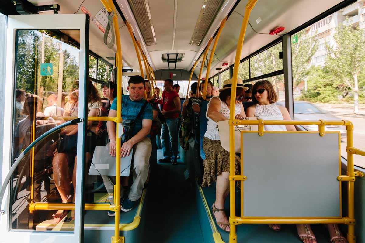 В Днепре мэр Филатов катался на новых троллейбусах от центра до ж/м Солнечный 9