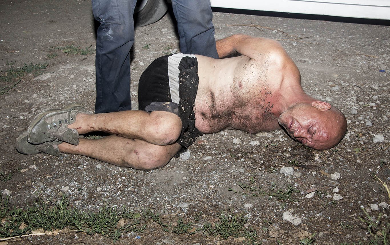 В Днепре задержали мужчину, который ходил по улице с молотком и угрожал девушке изнасилованием 1