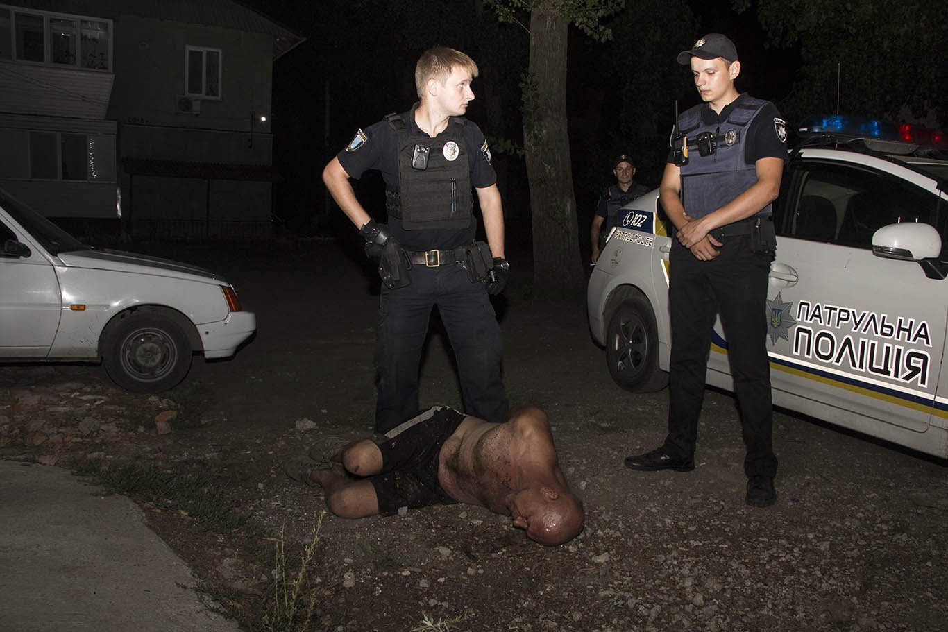 В Днепре задержали мужчину, который ходил по улице с молотком и угрожал девушке изнасилованием 4