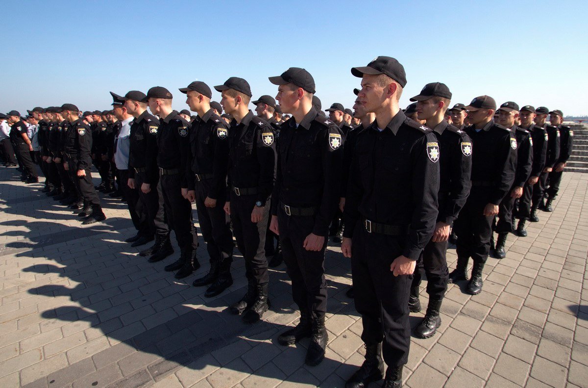 Роботы, беспилотники и награды: как на Фестивальном причале отметили День Нацполиции 1