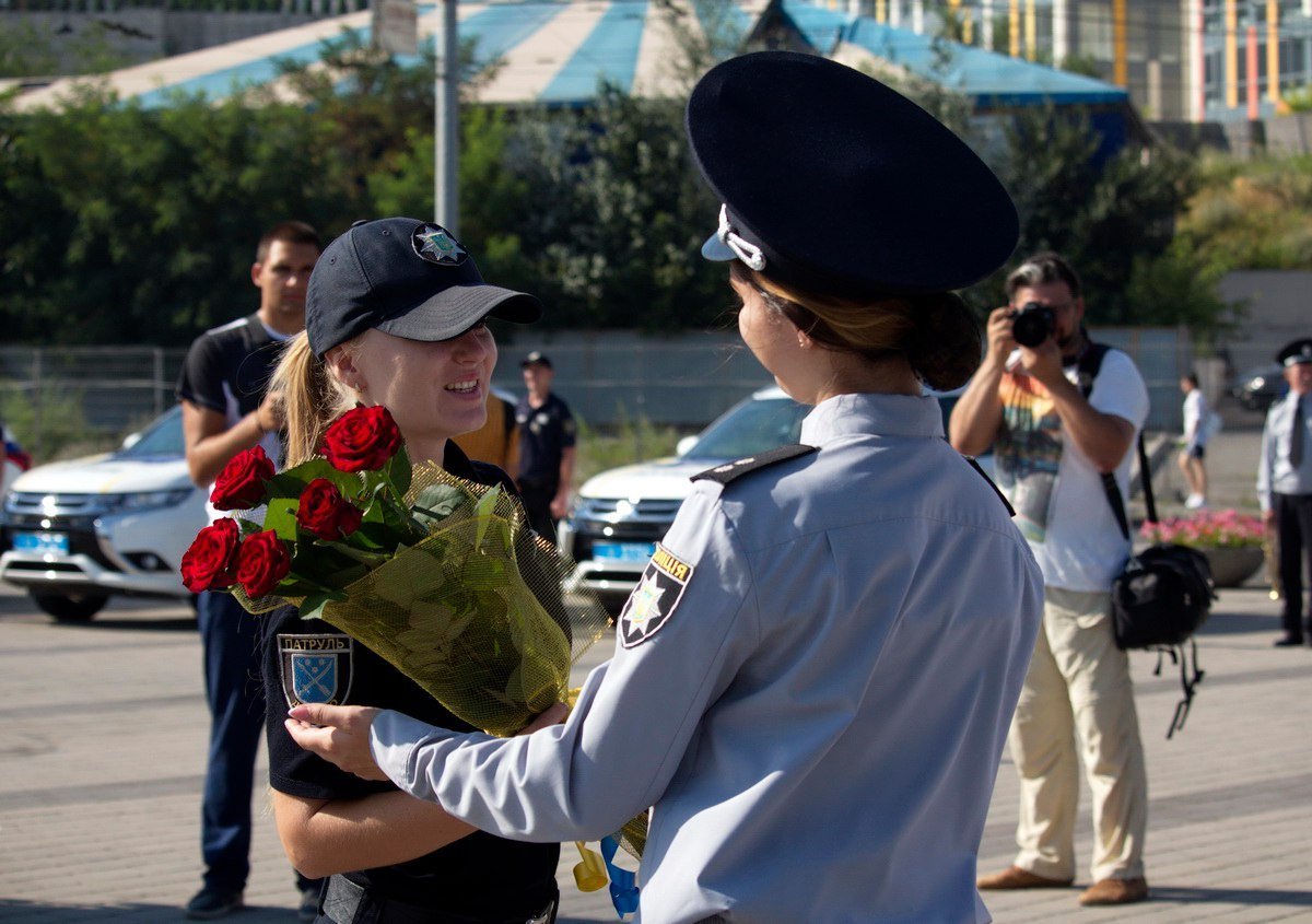 Роботы, беспилотники и награды: как на Фестивальном причале отметили День Нацполиции 6