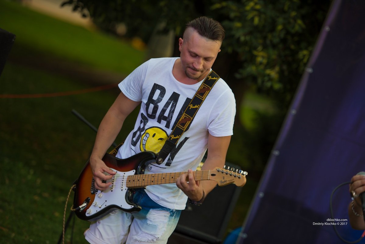 На набережной Днепра прошел вечер Пирса: как это было 3