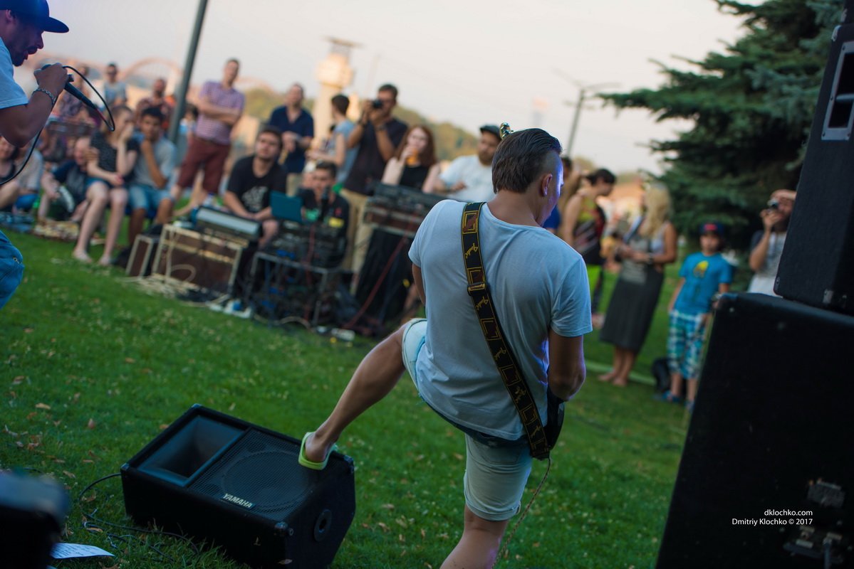 На набережной Днепра прошел вечер Пирса: как это было 5