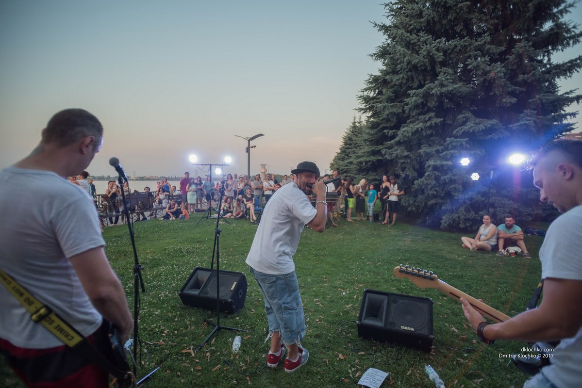 На набережной Днепра прошел вечер Пирса: как это было 10