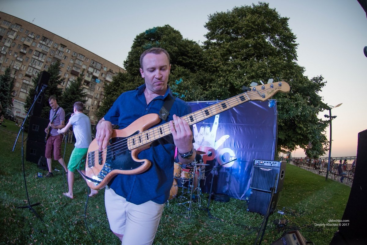 На набережной Днепра прошел вечер Пирса: как это было 14
