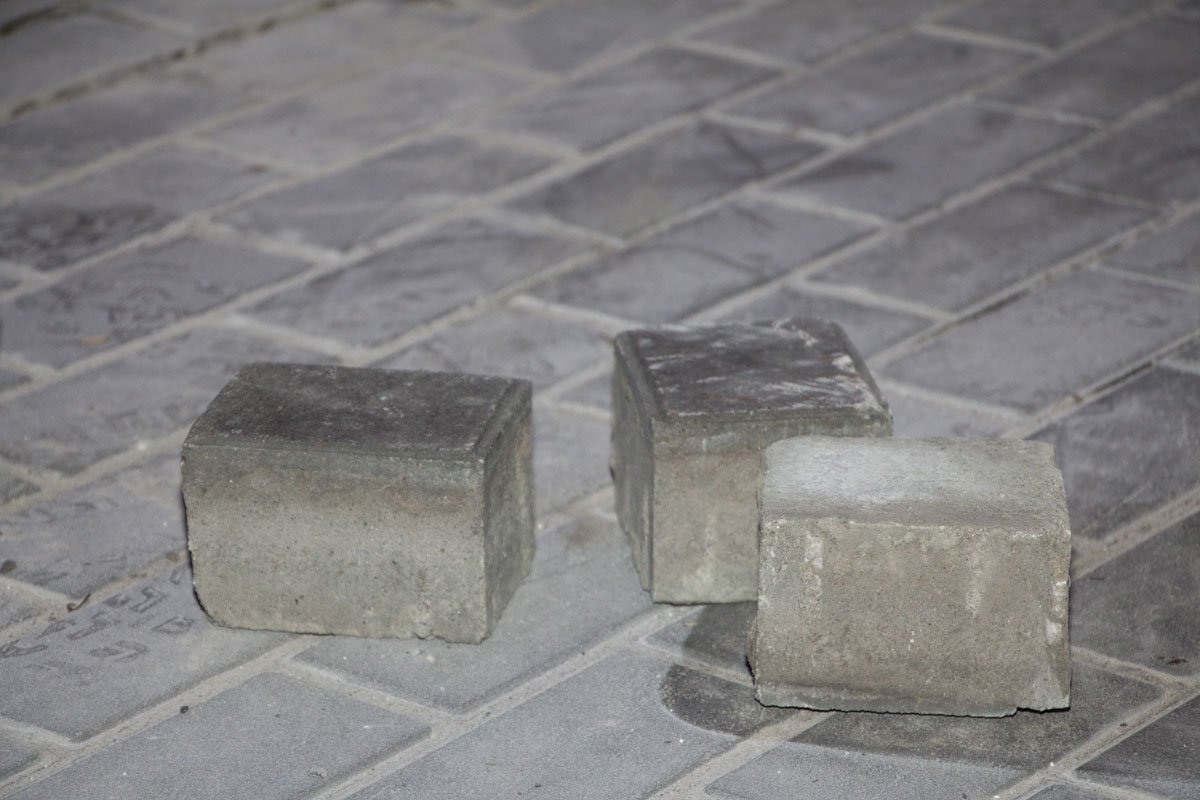 Возле Дафи прозвучал взрыв на АЗС. Задело 2 машины 4