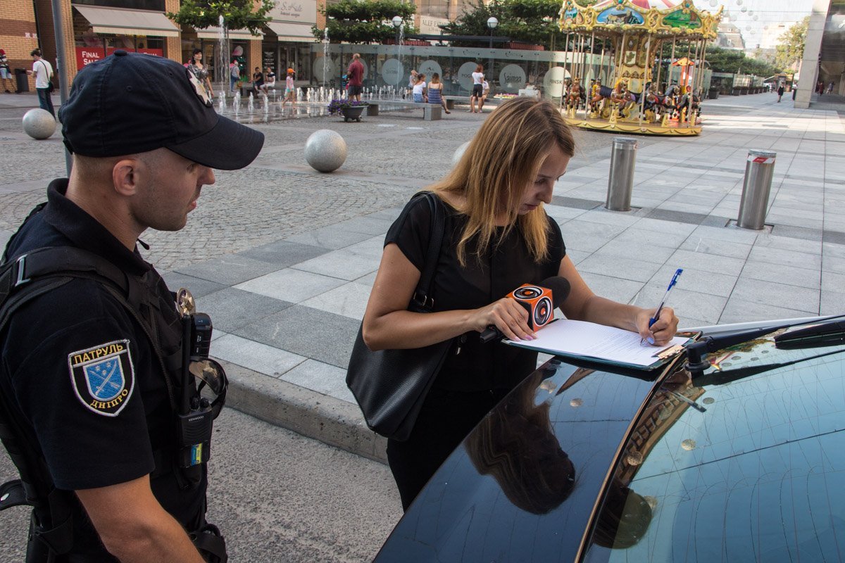Все напоказ: в туалетах ТЦ «Cascade Plaza» подглядывают за посетителями 4