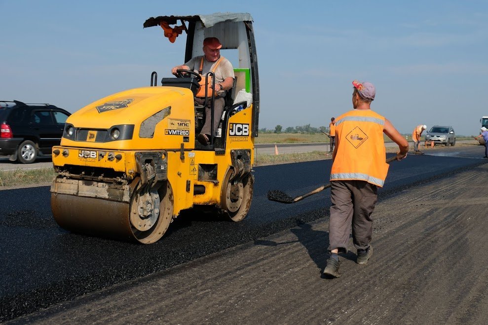 Под Днепром впервые за 15 лет капитально отремонтируют трассу 2