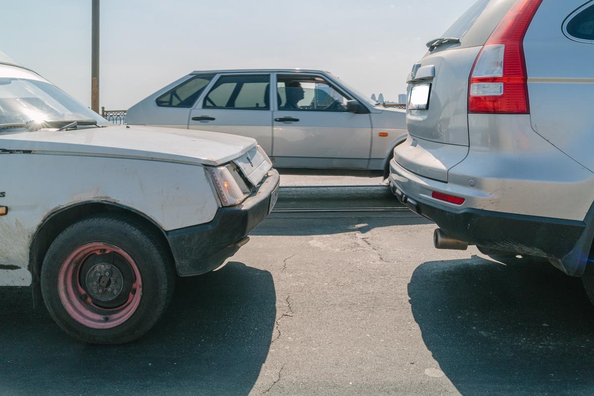 На Старом мосту столкнулись Honda и Таврия 2