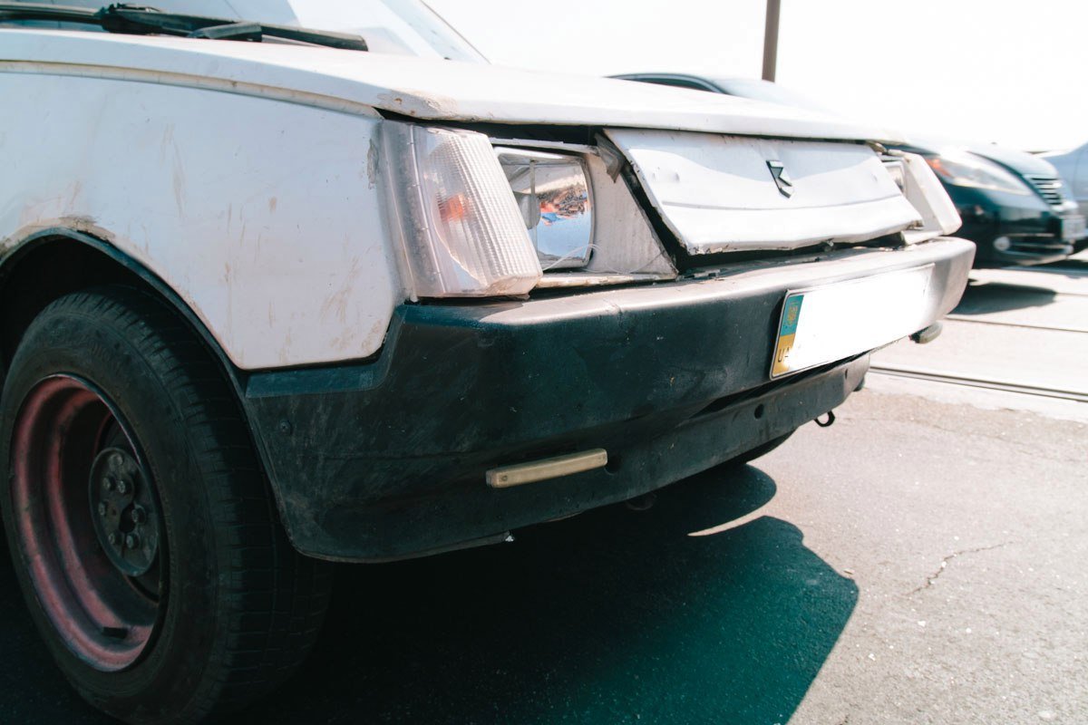 На Старом мосту столкнулись Honda и Таврия 3