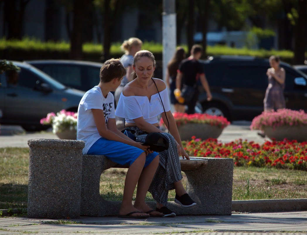 Информатор вышел «на охоту» в Днепре: ищите себя на фотографиях 21