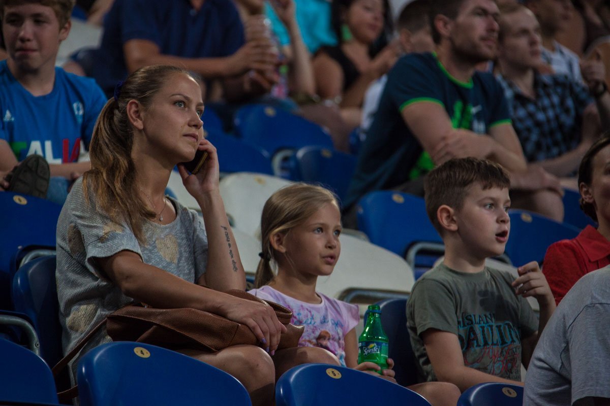 ФК «Днепр» VS СК «Днепр-1»: как прошел исторический матч 19