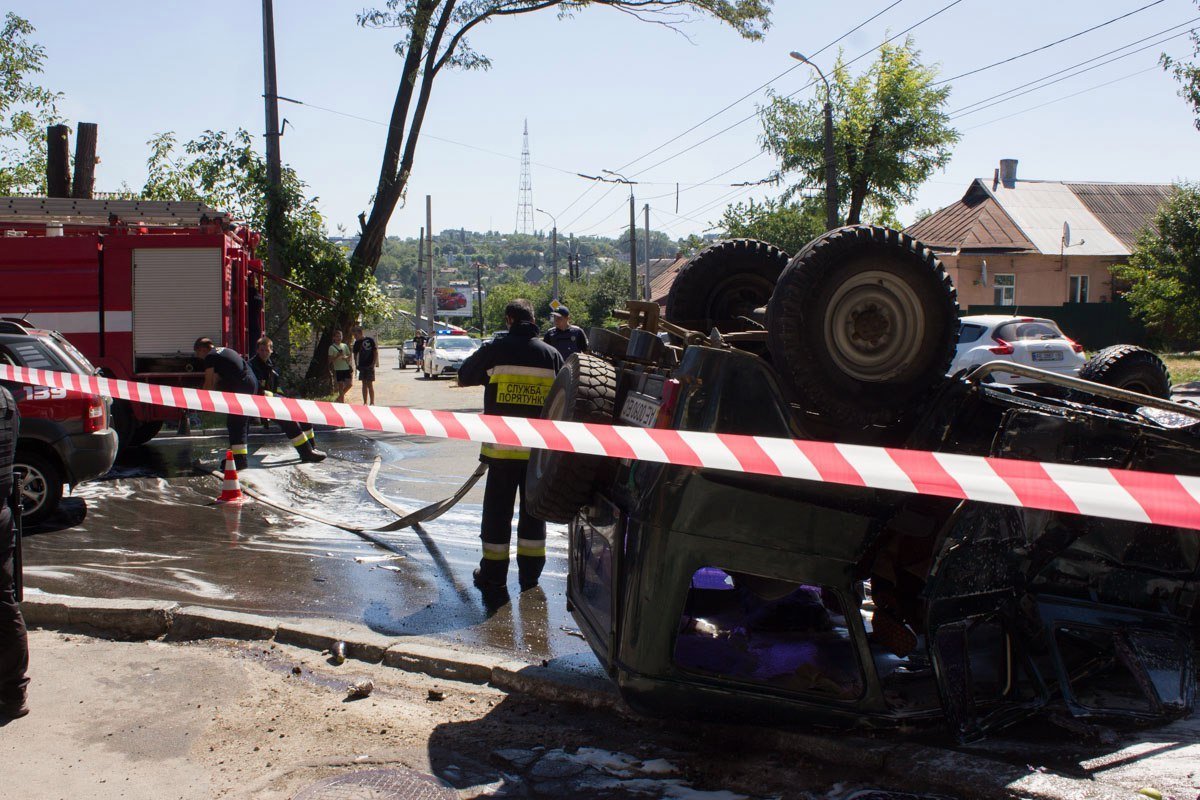 ДТП на Уральской: УАЗ перевернулся из-за столкновения с Hyundai Tucson 7