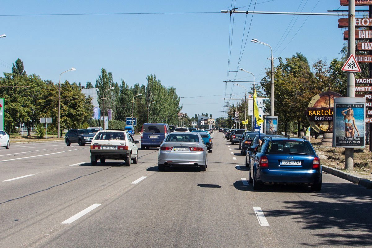 В Днепре прошел автопробег в поддержку владельцев европейских авто 7