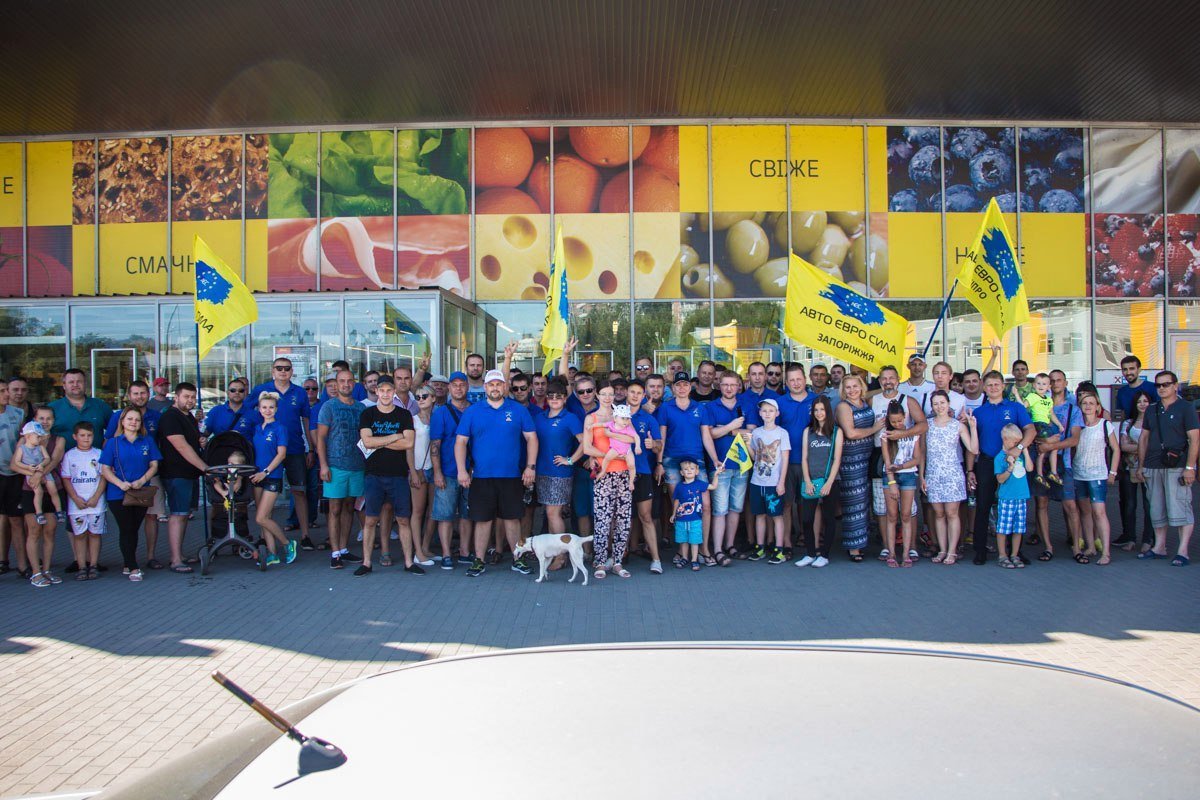 В Днепре прошел автопробег в поддержку владельцев европейских авто 12