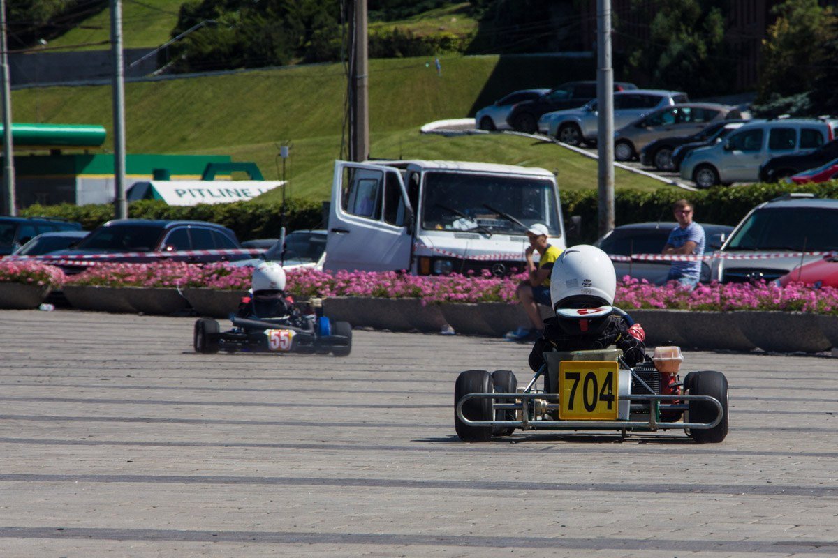 В Днепре прошел чемпионат по автослалому: как это было 5