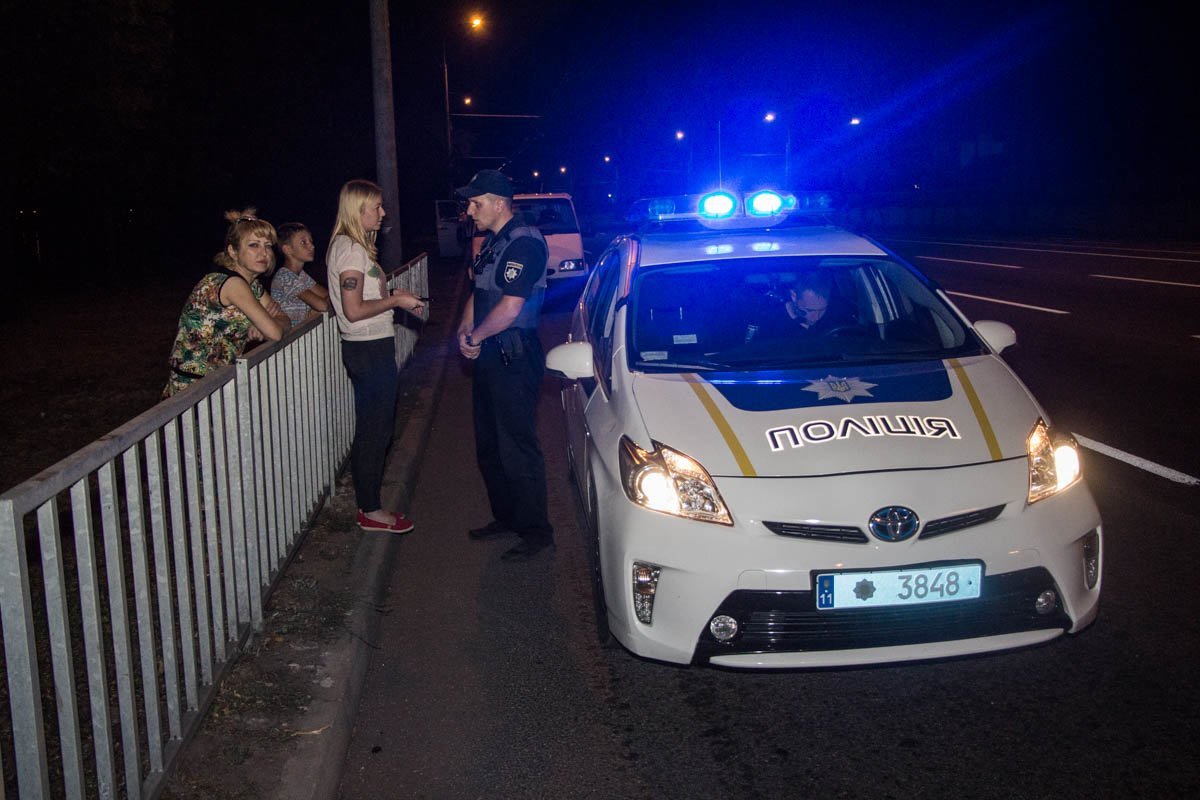 На Набережной Заводской столкнулись микроавтобус и KIA 2