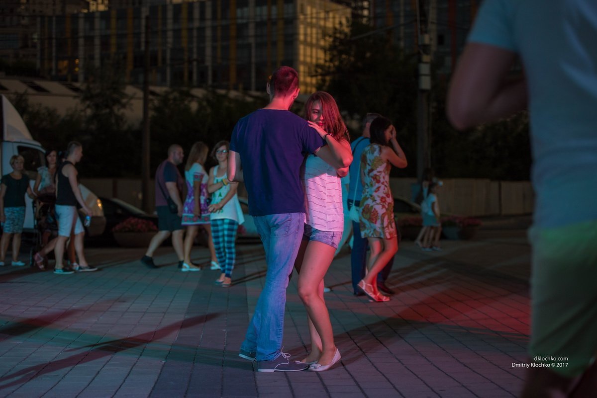 Двигай телом: как жители Днепра танцевали на Фестивальном причале 3