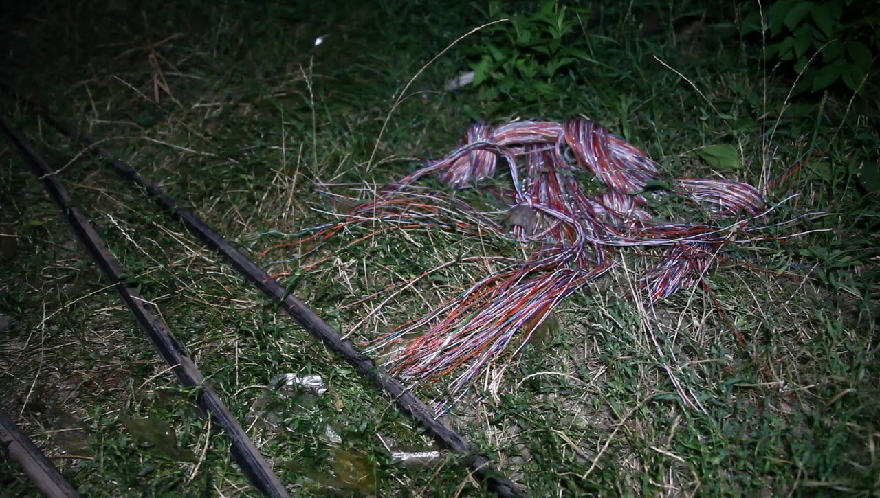 Пойман на горячем: в Днепре задержали вора кабеля в момент преступления 2