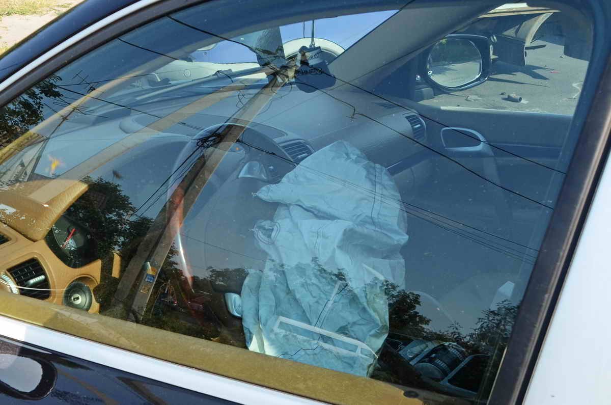 На Образцова Porsche Cayenne врезался в Газель 2