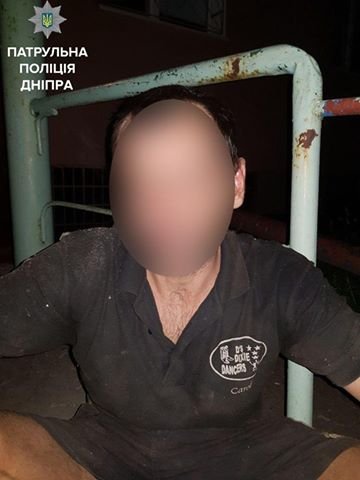 На Набережной Победы в подвале задержали мужчин, которые воровали кабели 2