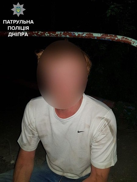 На Набережной Победы в подвале задержали мужчин, которые воровали кабели 3