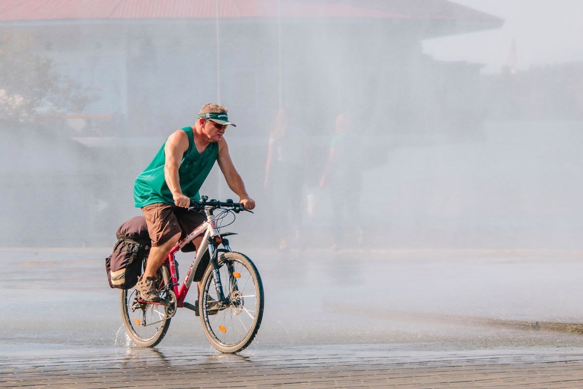 Информатор вышел «на охоту» в Днепре: ищите себя на фотографиях 4