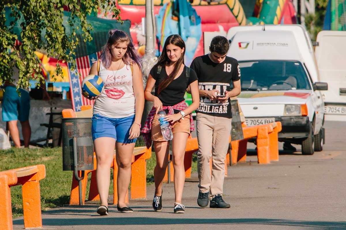 Информатор вышел «на охоту» в Днепре: ищите себя на фотографиях 10