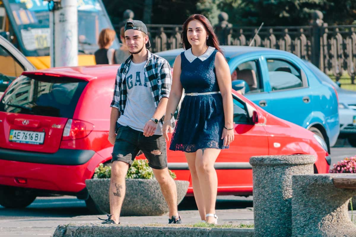 Информатор вышел «на охоту» в Днепре: ищите себя на фотографиях 26