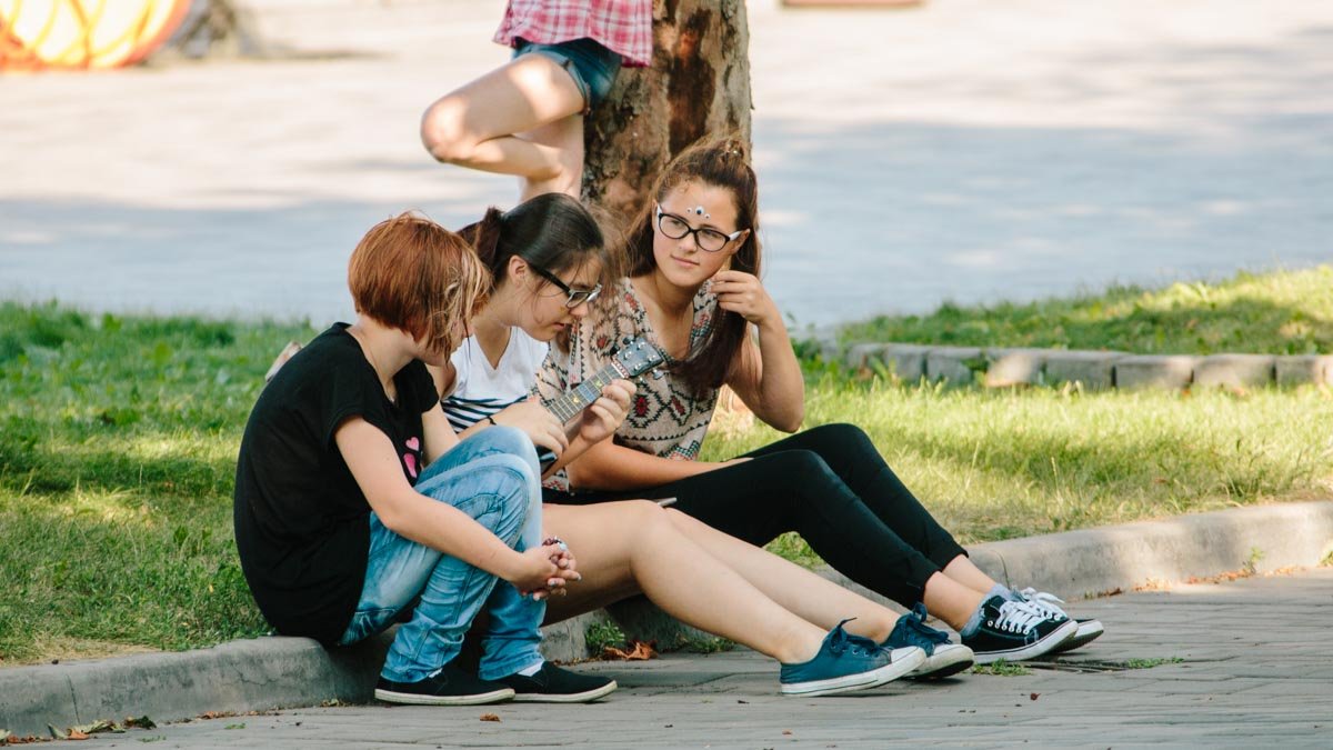 Информатор вышел «на охоту» в Днепре: ищите себя на фотографиях 28