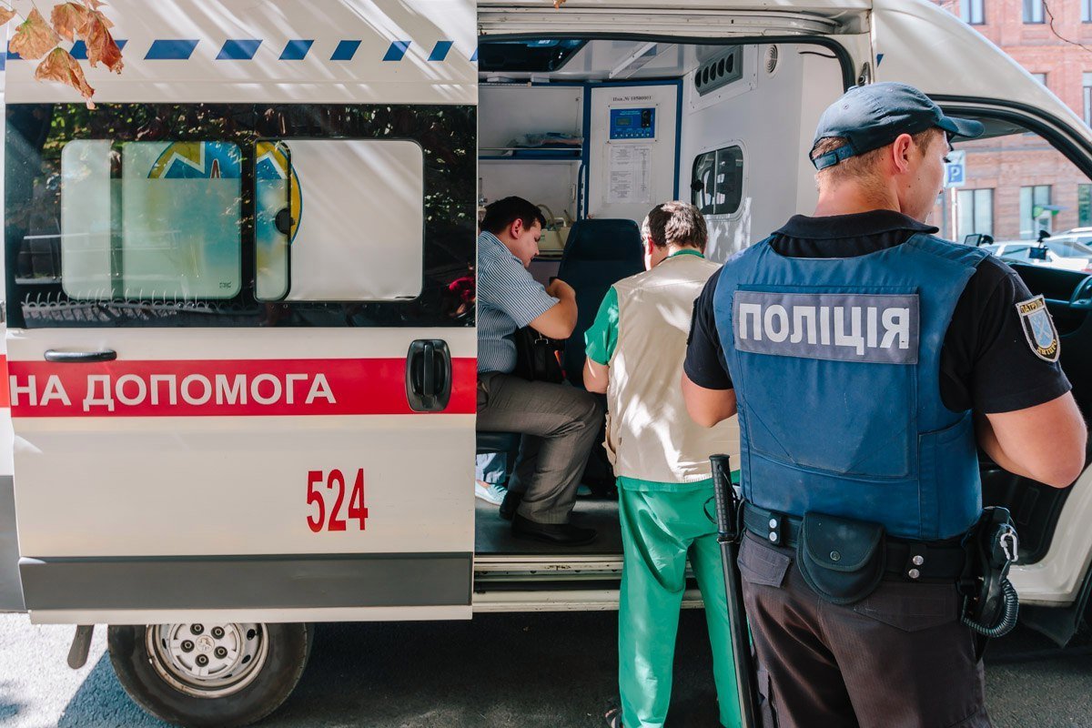 В Днепре задержали активистов, которые препятствовали работе полиции 5
