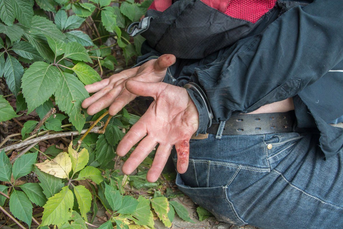 В Днепре мужчина ударил ножом в шею водителя маршрутки 5