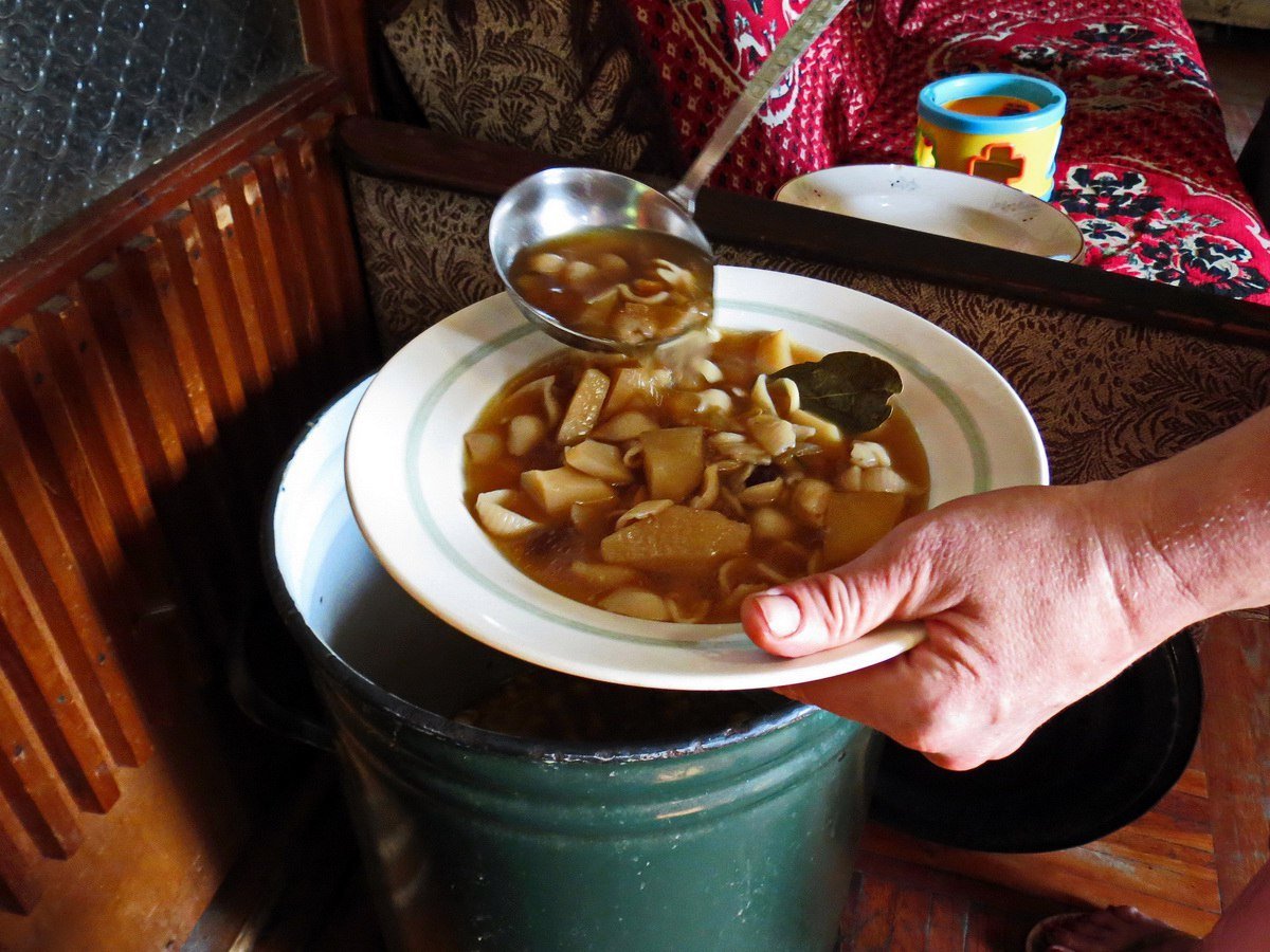 Изнанка яркого города: как в Днепре спасают бездомных со страшными болезнями и зависимостями 4