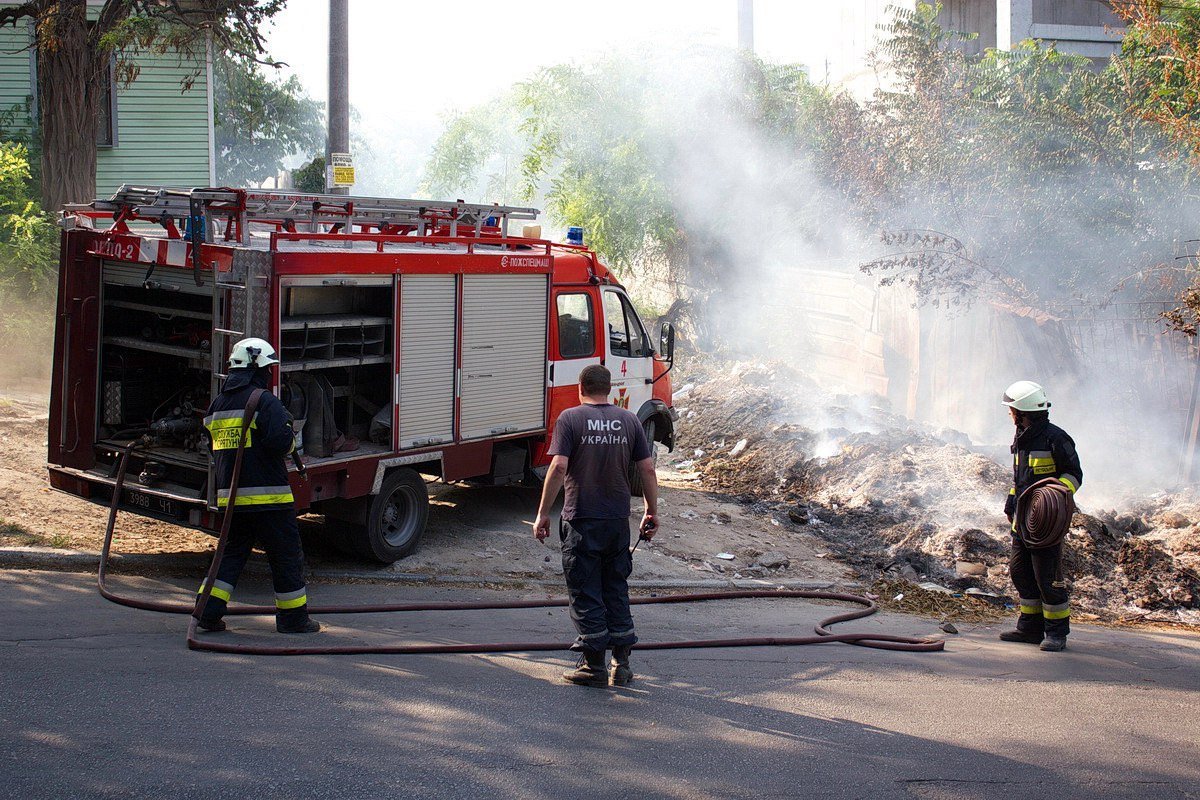 Возле "Славянского" рынка произошел пожар 1