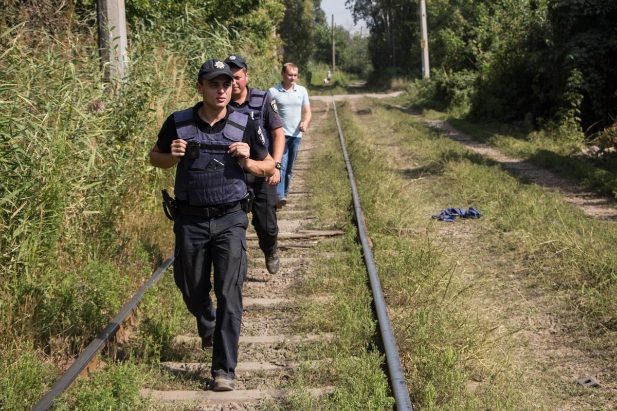 На Солнечном пьяный водитель фуры остановил движение трамваев на час 5